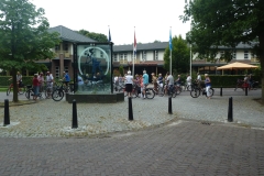 2012_08210024